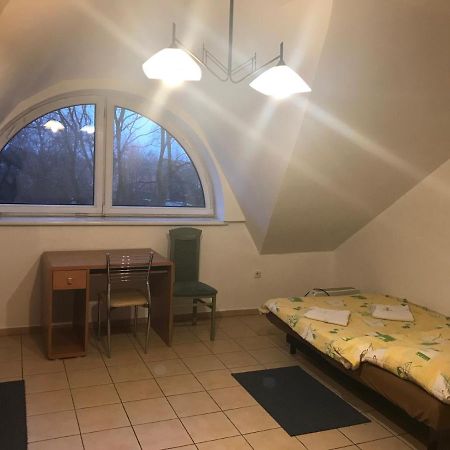 Pilgrims Place Hostel Czestochowa Exterior photo