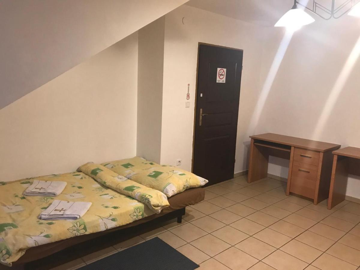 Pilgrims Place Hostel Czestochowa Exterior photo